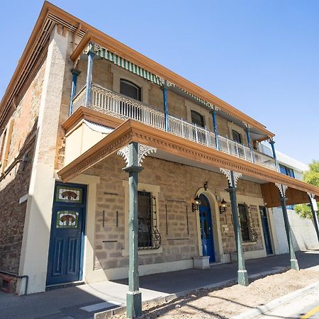 Base Camp Hostel Adelaide Exterior photo